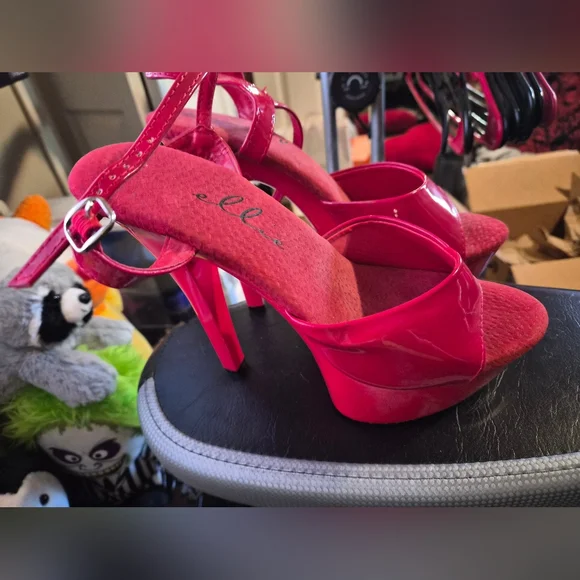 Ellie High Heels (9) NWOT - LAST CHANCE - Picture 2 of 2